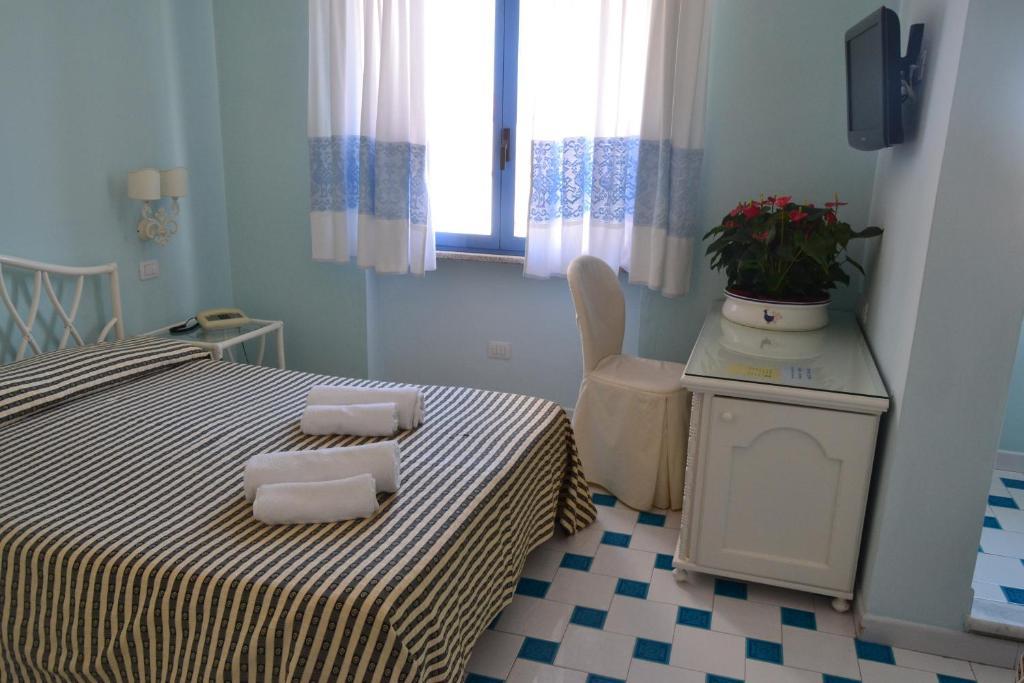 Hotel La Lampara Golfo Aranci Room photo